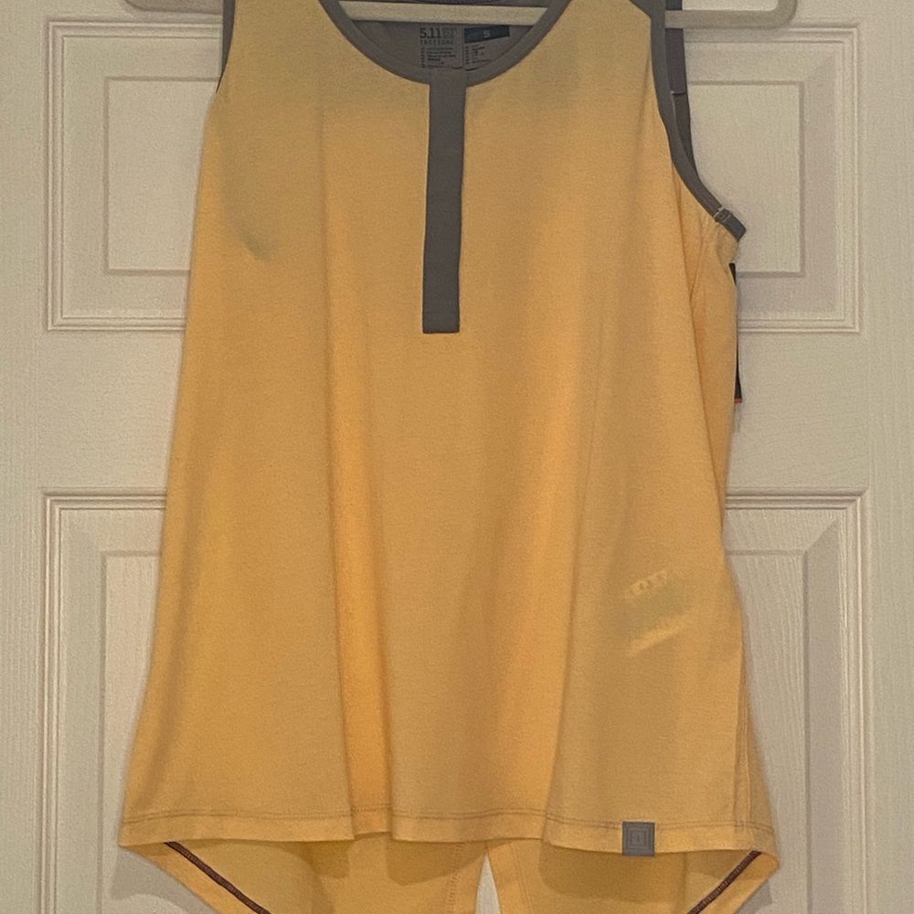 5.11 work out tank top